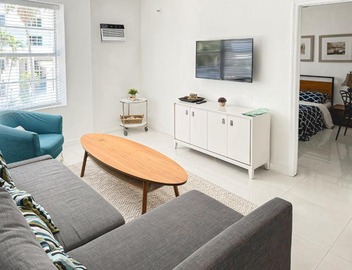 2 BEDROOM ON THE BEACH ! 3