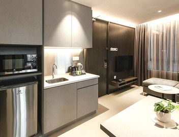 【2 Bedrooms】near LRT & Mall -A 5