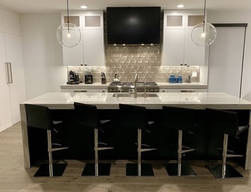 20 Seconds to the Beach, Elevator,New Sophisticated Luxury Beach Home 3