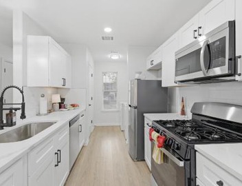 2025 Build 4BR King Suites Home Perfect for Relocating, ACL, F1 & Football Stays 5