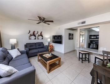 206 Stylish & Comfortable Desert Retreat in Scottsdale's Best Location 2