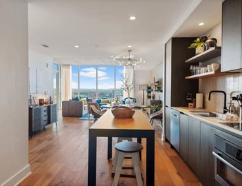 22nd-Floor Condo | Rooftop Pool, Gym, Rainey 5