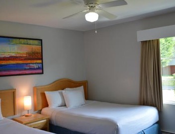 2400 Motel 5
