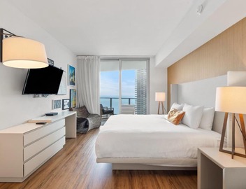 25 min to FIFA! Lyfe Resort Oceanfront Luxury Apartment - Exclusive Stay in Hollywood Beach 3