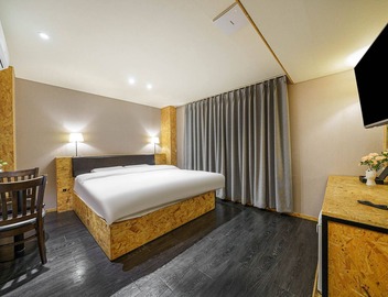 26 HOTEL 4