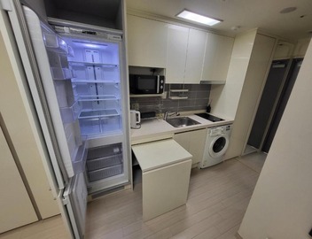 2608 # Gangnam Urban Vogue Suites#Sinnonhyeon Stn Exit 9, 1-min #Top-rated Unit # All-New Furniture & Peaceful Vibe 2