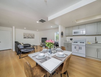 2BD/2BA Apartment near DT Alhambra 3