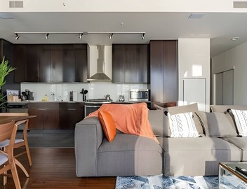 2BR+Den Penthouse | Bellevue | Sophari Towers F 4