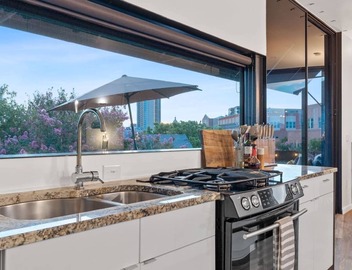 2BR Designer Condo East Downtown Austin 2