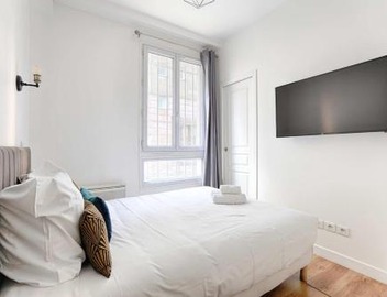 2BR Montmartre Chapelle Apartment 4