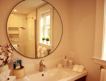 2BR Suite - Bright - Modern - Central AC - Parking 3