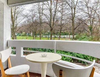 3 bedroom apartment with balconies 4