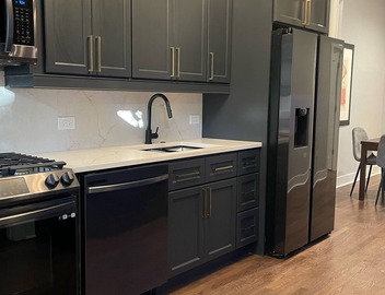 3 BR/2 BTH unit steps to the beach and close to Loyola 3