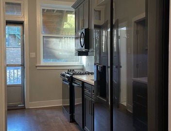 3 BR/2 BTH unit steps to the beach and close to Loyola 4