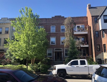3 BR/2 BTH unit steps to the beach and close to Loyola 5