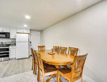 3 Mi to Valley Fair Mall: Salt Lake City Apt! 4