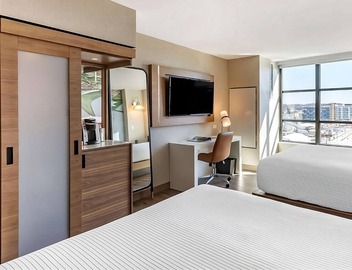 3 Relaxing Units for Groups! Rooftop Lounge, Bar, Minutes to Nationals Park 4