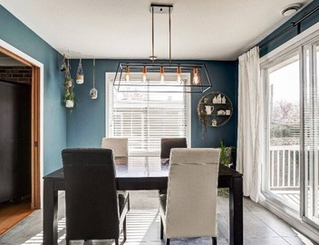#300 Spacious, bright unit with pool, backyard and parking 2