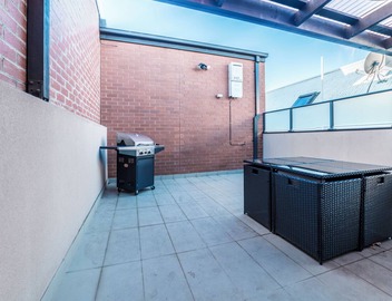 3BR Glen Iris Gem – Sleeps 7, Near Train & Freeway with WiFi and AC 4