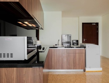3BR Pancoran L'Avenue Comfy Apartment 2