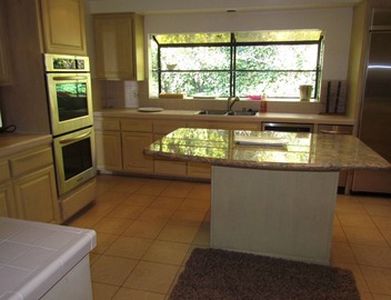 4 Bedroom Celebrity House with Pool & City View 5