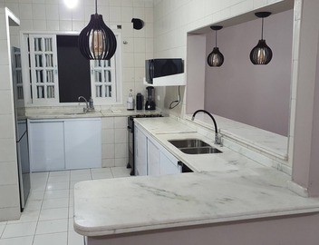 4 bedroom holiday home on Pernambuco beach - Guarujá 18 persons SP 2