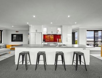 4 Bedroom House - Gorgeous View 5