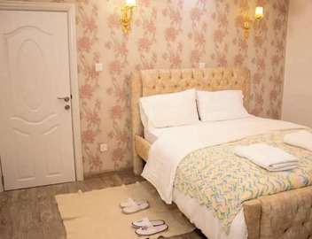 4 luxurious bedrooms all ensuite with a touch of class in Westlands 3