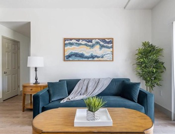4B 2BA Luxury Central Apartment with Gym 4