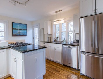 4br2ba House parking A Peaceful Oasis on Munjoy Hill 3