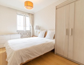 5-bedroom spacious and cosy flat close to the Eiffel Tower 4