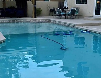 5BD/4BA, King bed, private pool, foosball & pool table, and few miles to strip 4