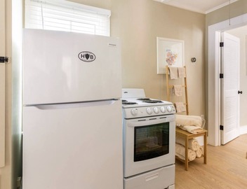 8th Green Cottage "A relaxing Oasis in the city" Guesthouse 3