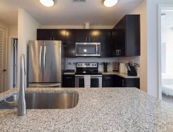 A Luxury Stay in the City - free WiFi + More Mins from the Braves @ Truist Park 4