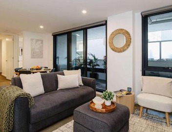 Abbotsford Abode With Pool Parking & Gym 2