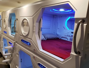 Abbotsford Private Rooms & Pods @ 15 Charles Homestay 2