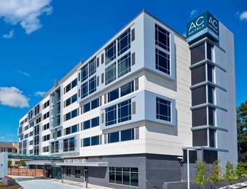 AC Hotel by Marriott Atlanta Buckhead at Phipps Plaza 4