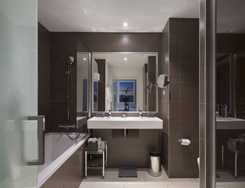 AC Hotel Paris Le Bourget Airport by Marriott 4