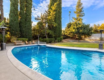 Adorable 4 bedroom home with Pool & more 3