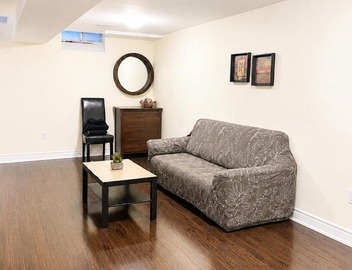 Affordable Spacious Private Suite & Ensuite Bath & Free Parking Near Toronto Pearson Airport 2