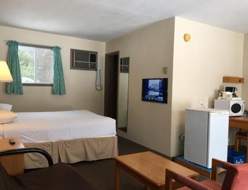 Algonquin Motel 4