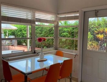 Aloha Apartments On the Intracoastal-Walk to the Beach 2
