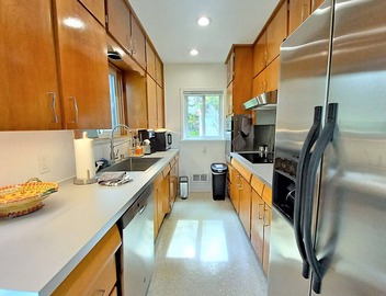 Amazing and serene view house, art deco charmer, fully restored 3