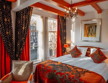Ambassade Hotel 4