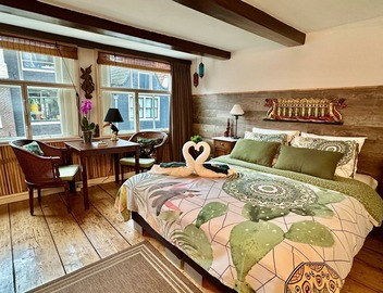 Amsterdam B&B Barangay 2