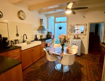 Amsterdam B&B Barangay 5