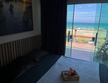 Apartamento com 2 quartos, varanda e vista para o mar 3