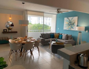 Apartamento exclusivo piscina, jaccuzi, céntrico. 5