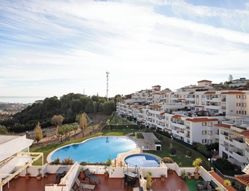 Apartment 'Benalmarina' with Shared Pool, Wi-Fi and Air Conditioning 5