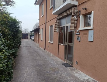 Apartment in courtyard 15' from Lake Garda 3